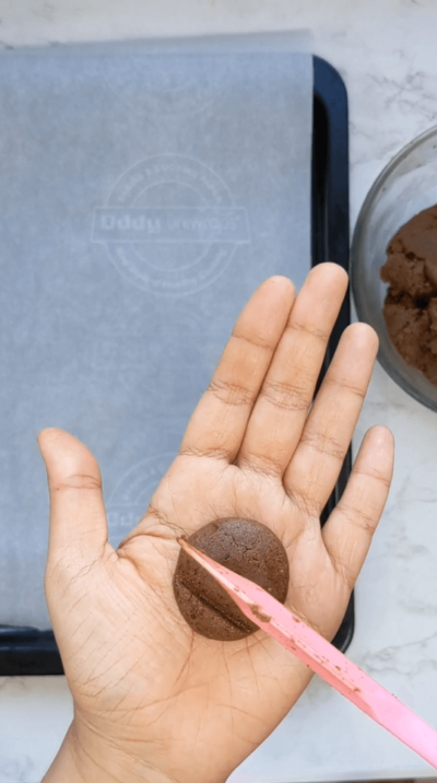 Shape the ragi cookies before baking