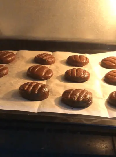 baking the ragi cookies
